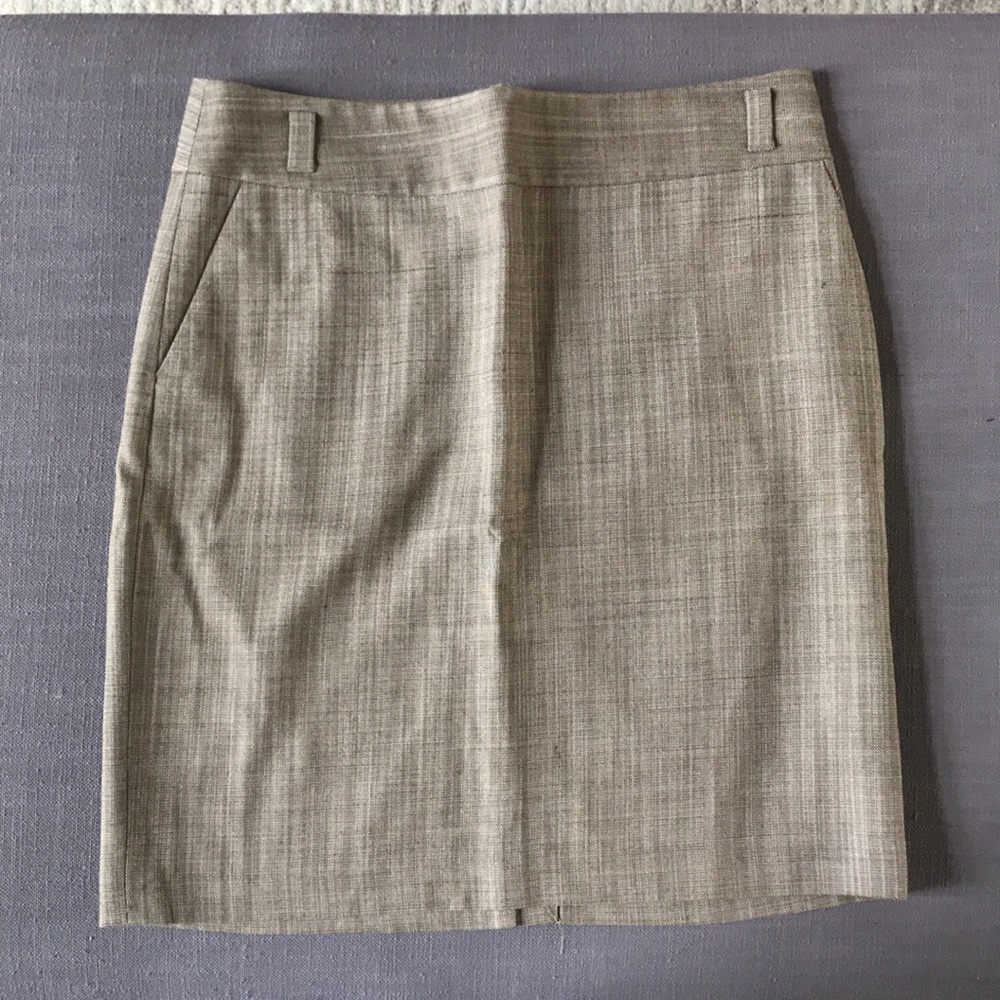 Banana Republic Tweed Skirt - Size 10